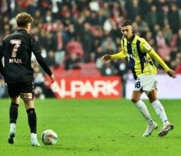 4 gollü nefes kesen mücadele… Fenerbahçe, Samsun’da ağır yaralı! Samsunspor 2-2 Fenerbahçe