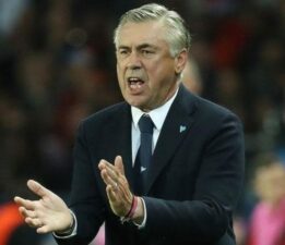 Carlo Ancelotti’den transfer yanıtı!