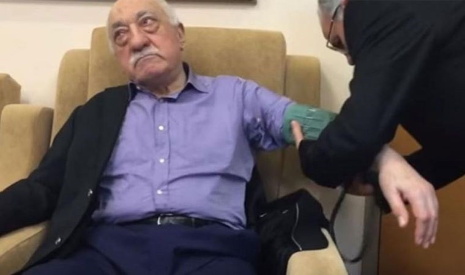 FETÖ firarisi Ekrem Dumanlı, Fethullah Gülen’in ölüm anlarını anlattı