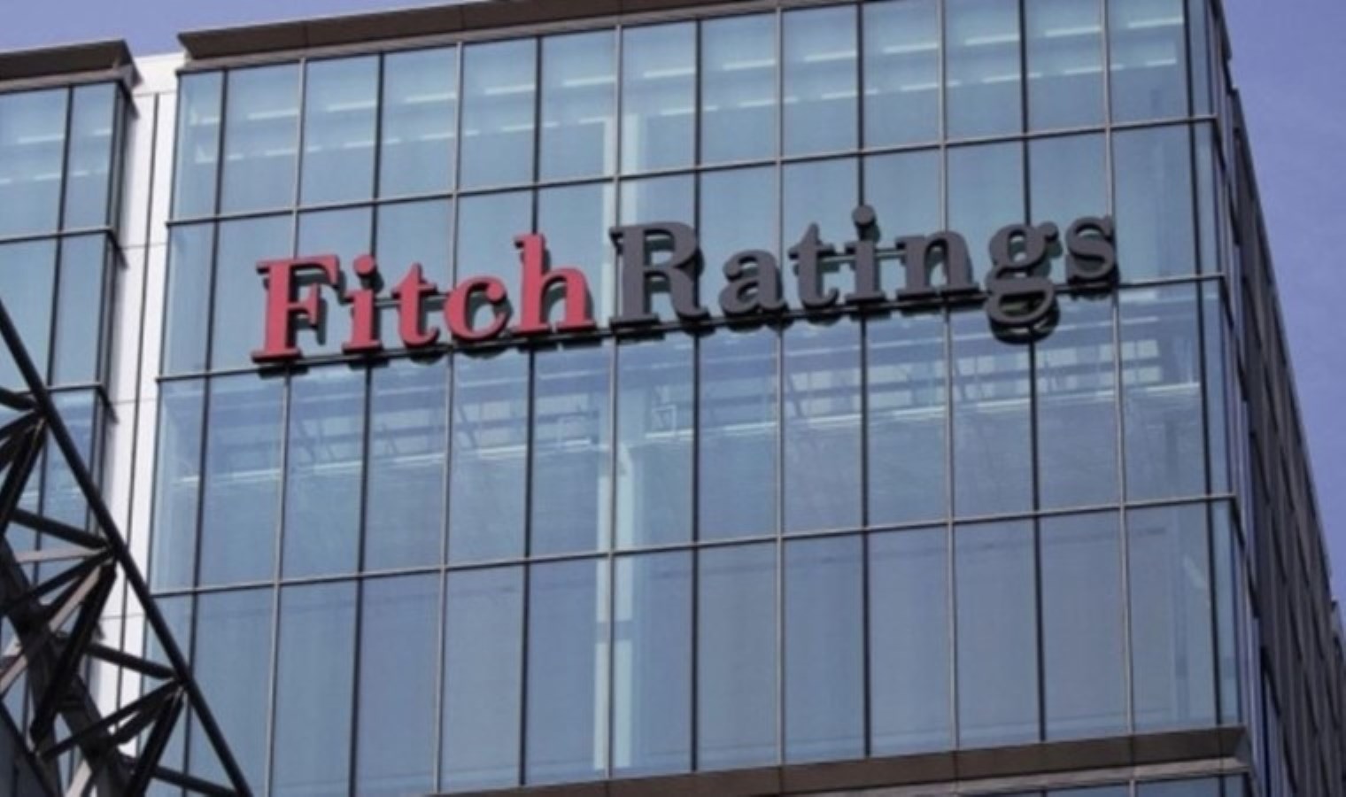 Fitch Ratings’ten AMB açıklaması: ‘Faiz indirim hızını artırmasını bekleniyor’