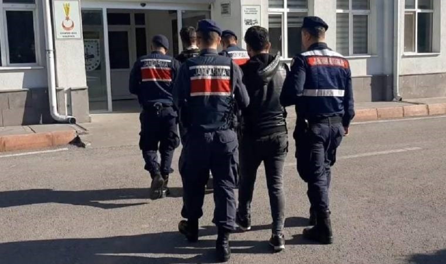 Kilis’te göçmen kaçakçılığı operasyonu: Tutuklama kararı!