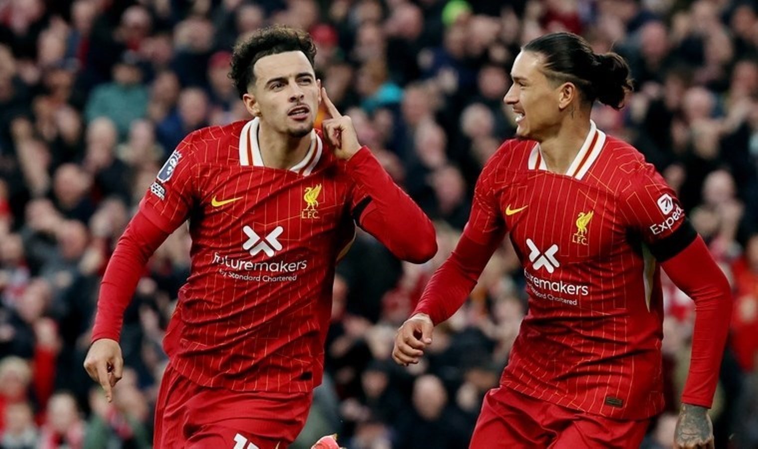 Liderliğini sürdürdü: Dev maçta kazanan Liverpool!