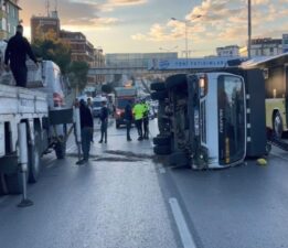 Pendik’te kamyonet devrildi, trafik durma noktasına geldi: Sürücünün ehliyeti yokmuş!