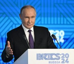 Putin’den BRICS zirvesinde kritik mesaj: Jeopolitik risk azalıyor