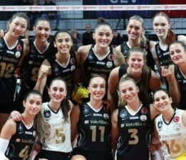 Vakıfbank sahasında Aras Kargo’yu devirdi!