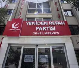 Yeniden Refah Partili belediye başkanı istifa etti