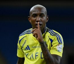 6 gollü maça Jackson Muleka ve Anderson Talisca damgası