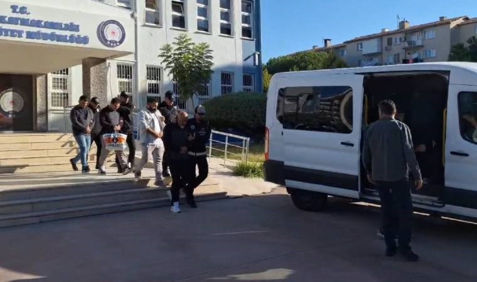 Aliağa Limanı’nda ‘rüşvet’ operasyonu: Çok sayıda kişi tutuklandı!