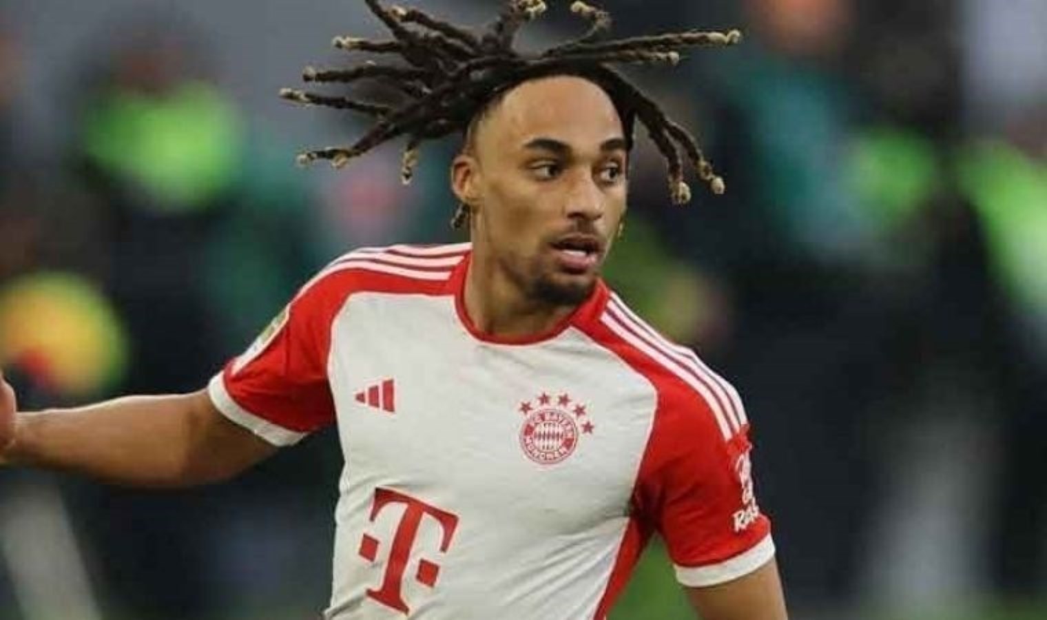 Bayern Münih’te Sacha Boey geri dönüyor