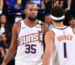 Booker ve Durant ikilisi 63 attı, Lakers’a ilk yenilgisini tattırdı!