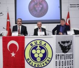 Buca’da Cumhuriyet Paneli’nde Atatürk vurgusu