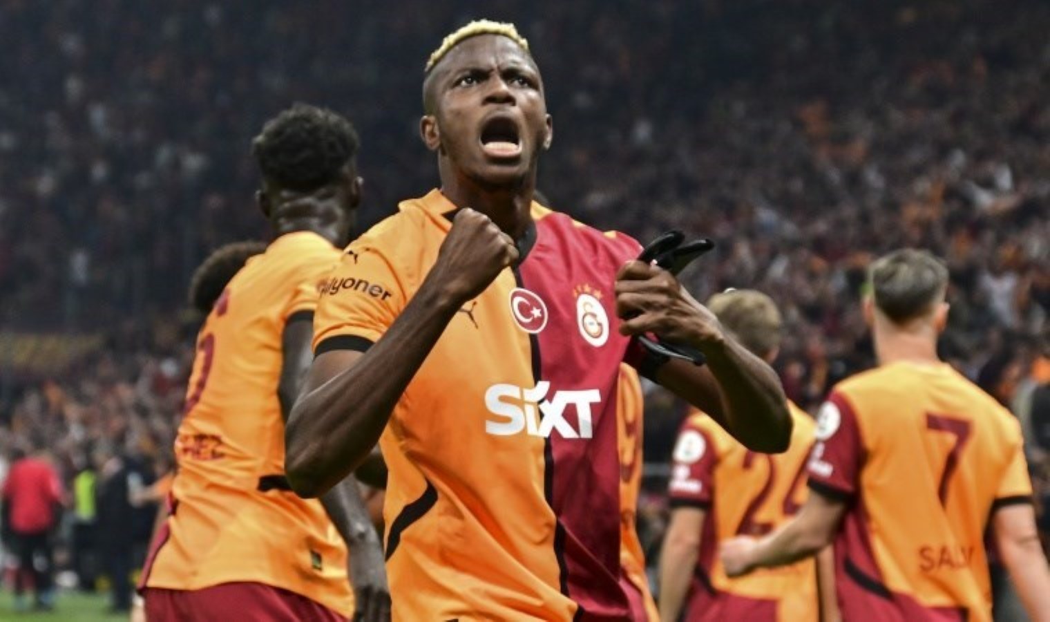 Dev derbide kazanan Galatasaray: Galatasaray 2-1 Beşiktaş