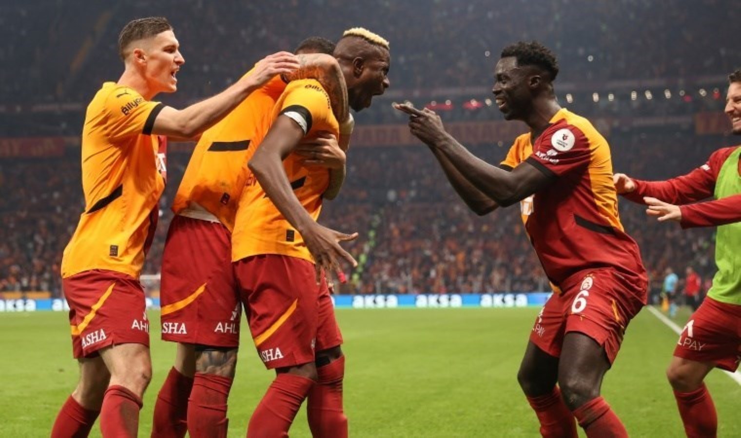 Galatasaray’dan Beşiktaş’a gönderme: ‘İnletelim Türkiye’yi…’