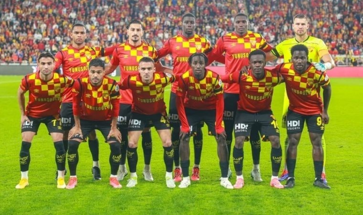 Göztepe, namağlup Trabzonspor’u 10 kişiyle devirdi!