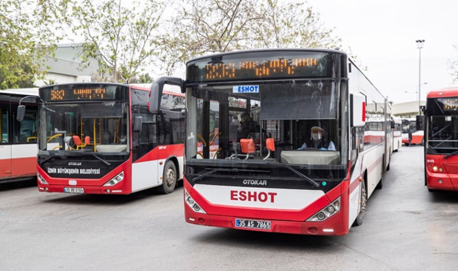 İzmir’de toplu ulaşıma zam geldi