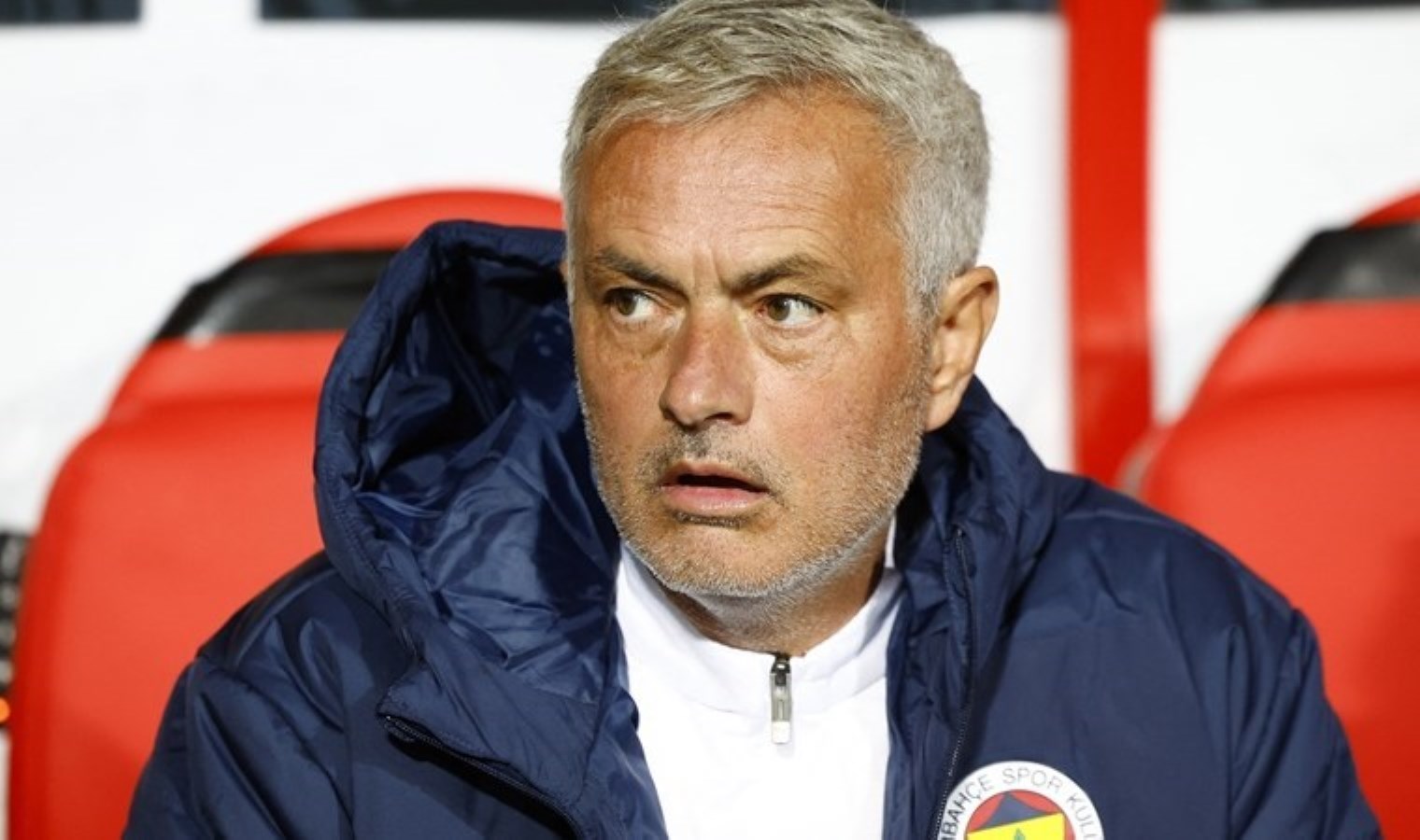 Jose Mourinho’dan İngiliz basınına flaş sözler: ‘Hiçbir şey kazanamamalarının bir sebebi var’