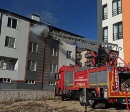 Konya’da apartmanda yangın paniği