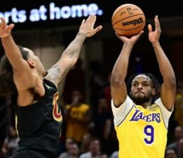 LeBron James’in oğlu Bronny James NBA’de bir ilki yaşadı!