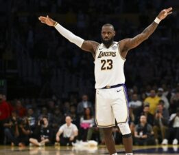 LeBron James’ten triple-double: Lakers’tan 3’te 3