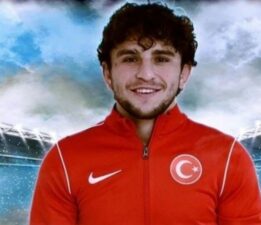 Milli güreşçi Ahmet Duman, dünya ikincisi oldu