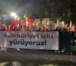 ODTÜ, Cumhuriyet için yürüdü: ‘İlerici bir Cumhuriyeti savunmak görevimizdir’