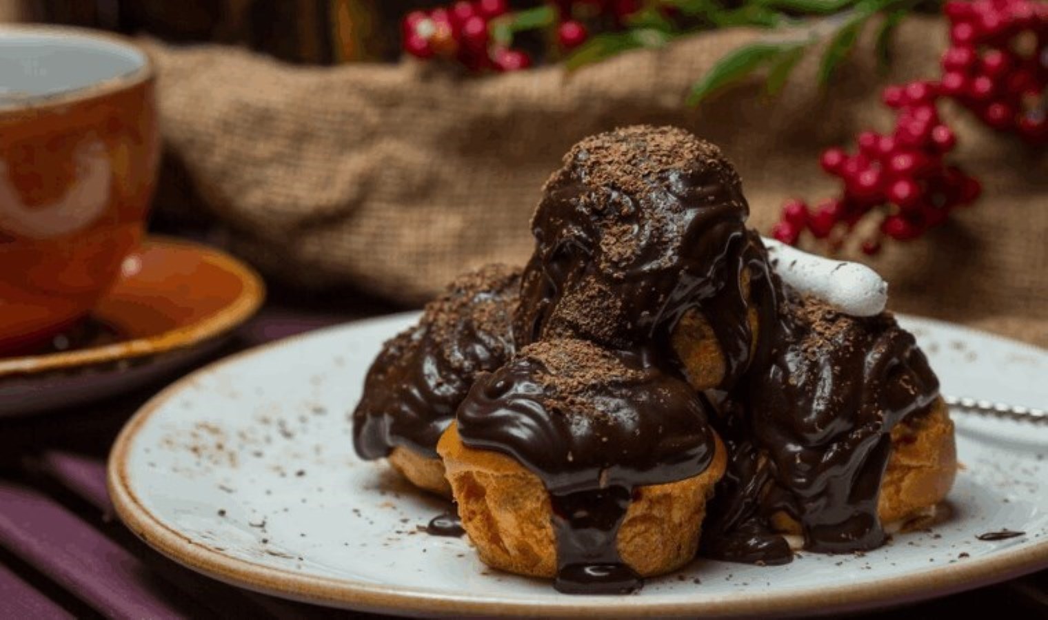 Pastane usulü pofuduk profiterol tarifi: Püf noktalarıyla tam kıvamında profiterol… MasterChef profiterol nasıl yapılır?