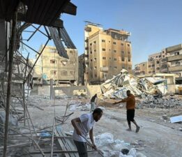 Sağlık Bakanlığı’ndan İsrail’in hastanede çalışanlar ve yaralıları rehin almasına kınama