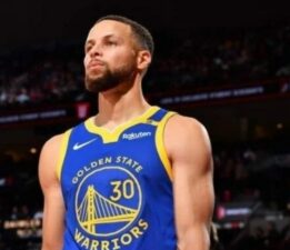 Yıldız isim Steph Curry en az 2 maç yok!