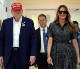 ABD’de seçim heyecanı: Trump, eşi Melania ile birlikte oyunu kullandı