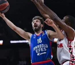 Anadolu Efes’e evinde Monaco şoku!