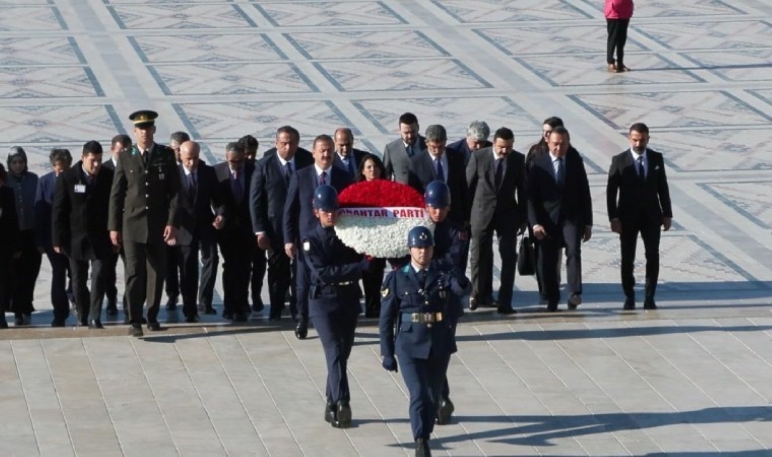 Anahtar Parti, Anıtkabir’i ziyaret etti