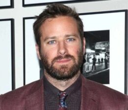 Armie Hammer taciz yamyamlık iddialarının ardından oyunculuğa geri dönüyor