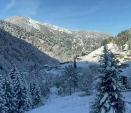 Ayder Yaylası’nda kar kalınlığı, 20 santimetreye ulaştı