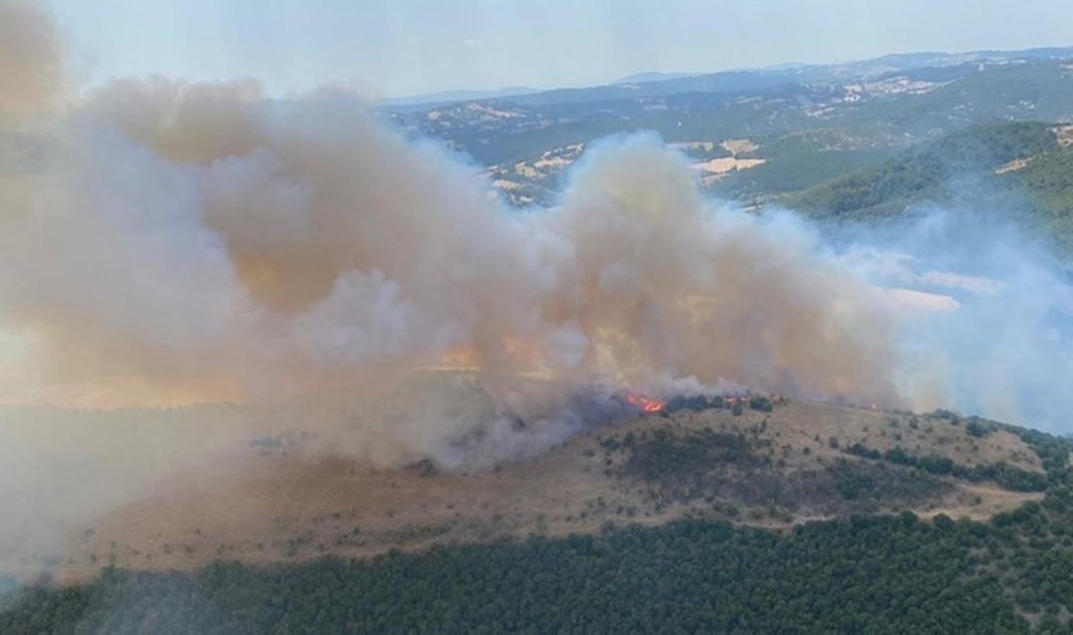 Balıkesir’de orman yangını: 15 saat sonra kontrol altında