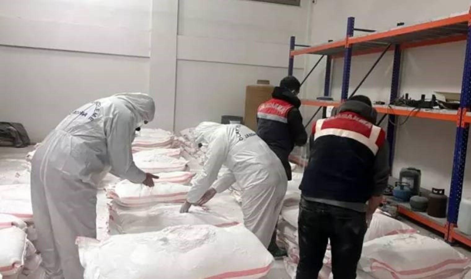 Bebek pudrasına karıştırılmış 250 kilo uyuşturucu ele geçirildi