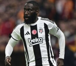 Beşiktaş taraftarından Masuaku’ya tepki!