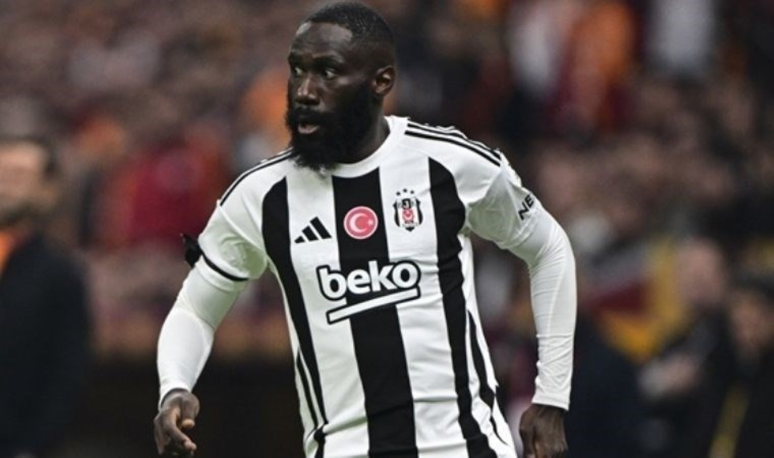 Beşiktaş taraftarından Masuaku’ya tepki!