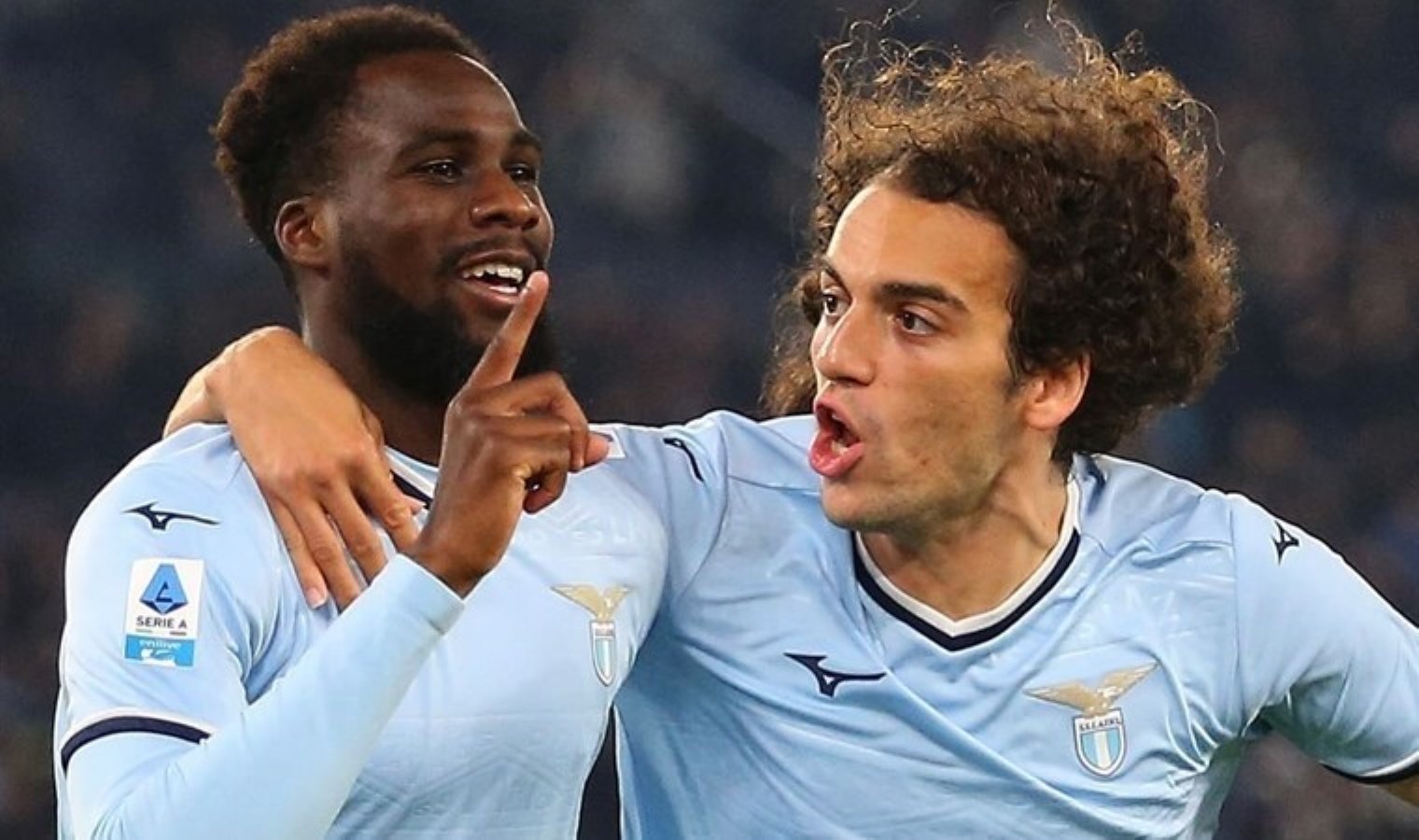 Cagliari 9 kişi kaldı: Lazio 3 puanı 2 golle aldı!