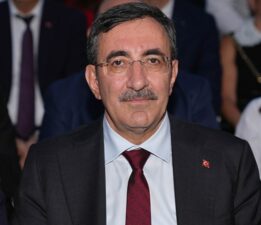 Cevdet Yılmaz: Üç büyük kredi kuruluşu not artışıyla programımıza duydukları güveni göstermişlerdir