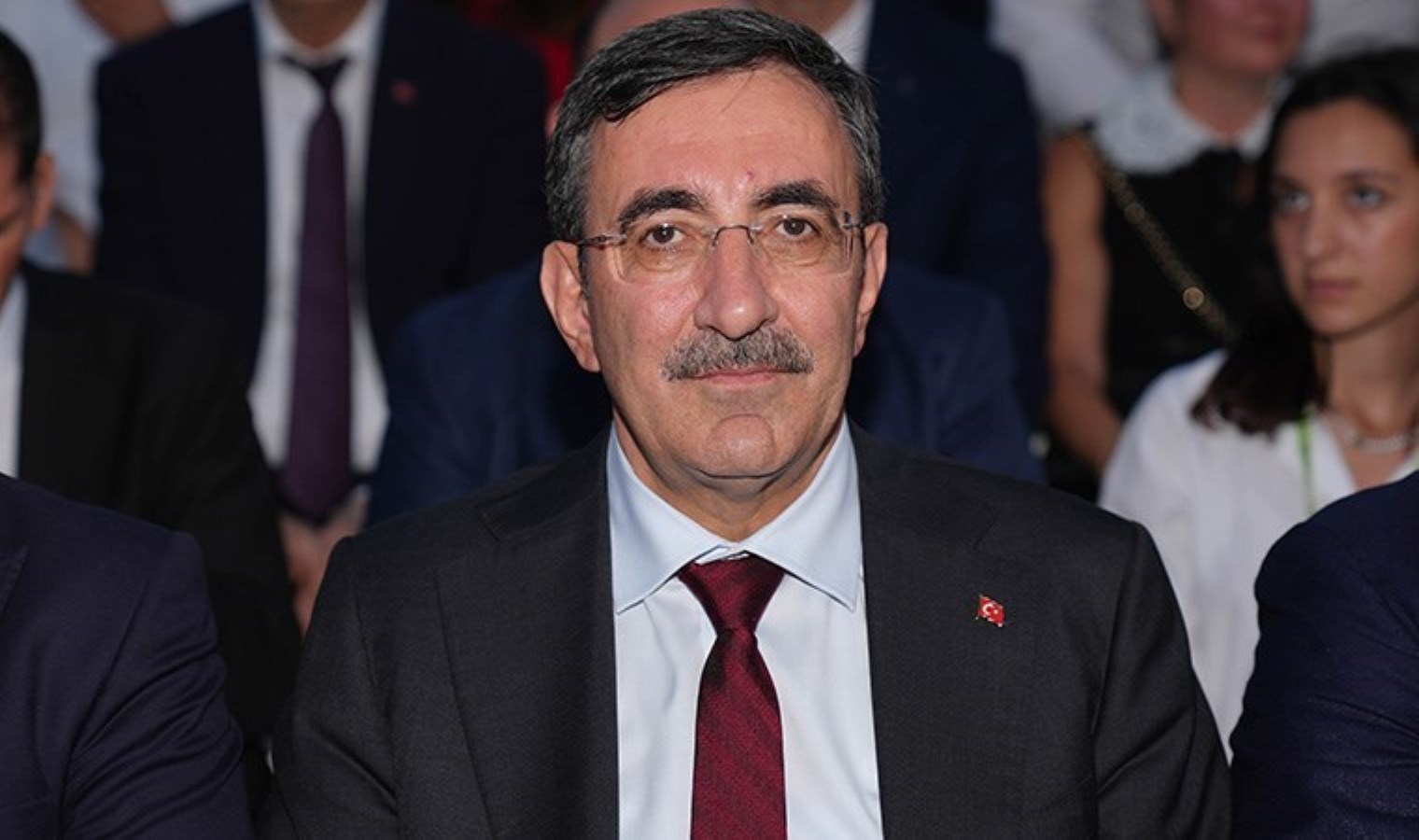 Cevdet Yılmaz: Üç büyük kredi kuruluşu not artışıyla programımıza duydukları güveni göstermişlerdir