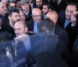 CHP’liler Esenyurt Belediyesi’ne alınmadı: Özgür Çelik’ten ‘mülteci’ göndermesi