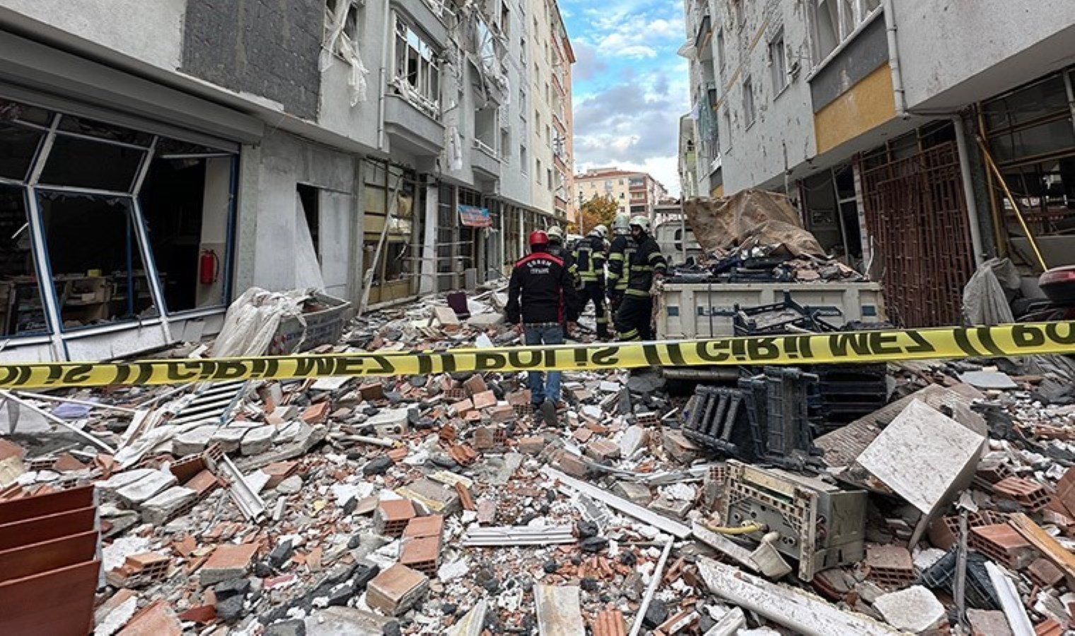 Çorum Valisi Çalgan’dan yeni açıklama: ‘Patlamanın olduğu bina kaldırılacak’