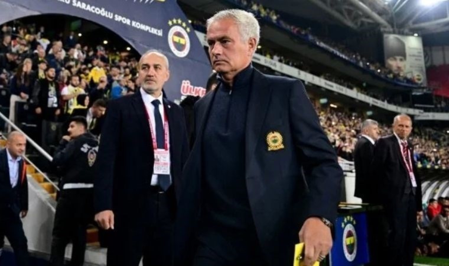 Disiplin Kurulu açıkladı! UEFA’dan Jose Mourinho’ya ceza!