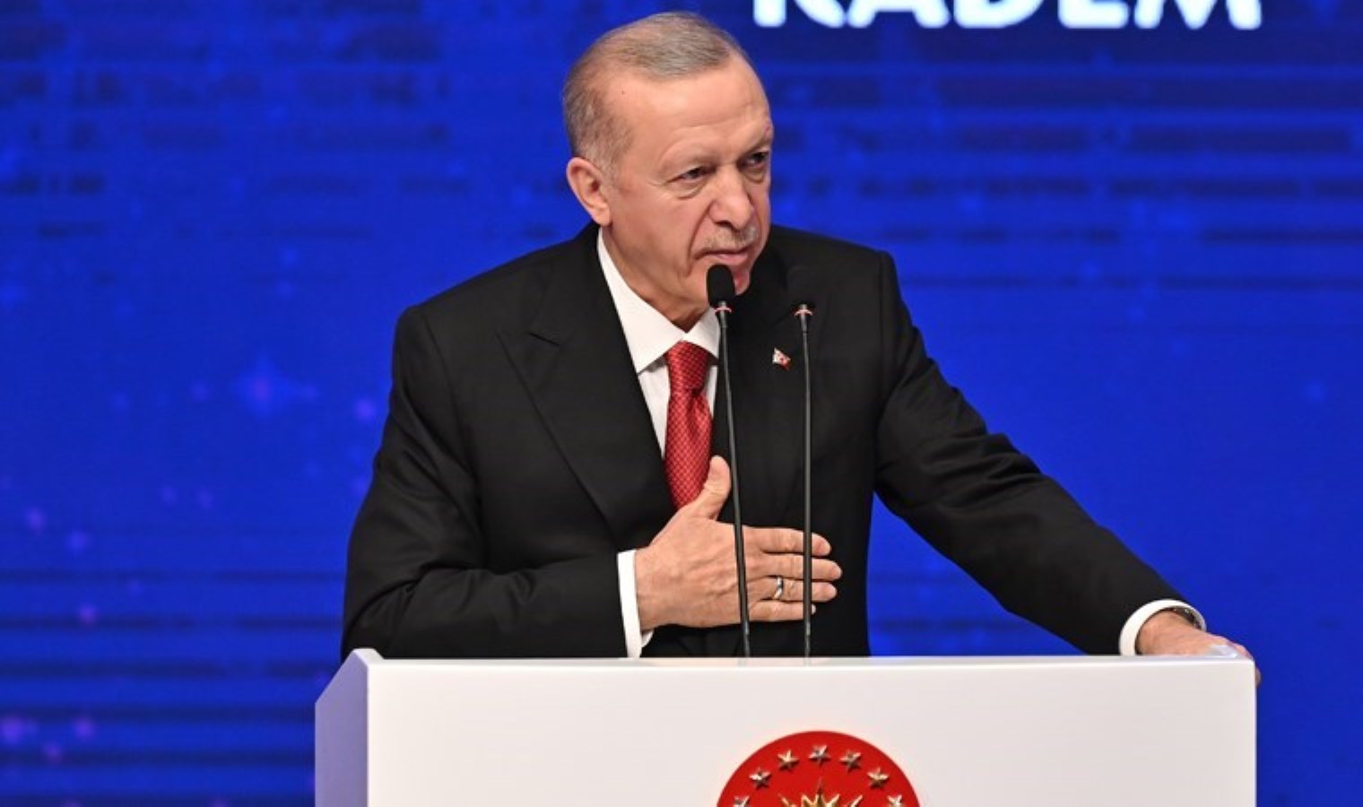 Erdoğan, Trump ile görüşmesinin içeriğini açıkladı: ‘Eski yönetimin hatalı politikalarını…’