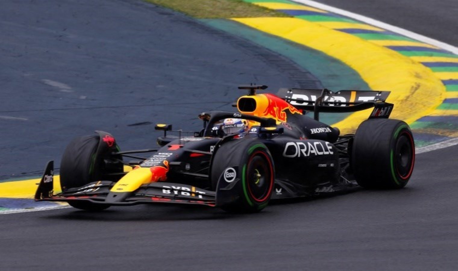 F1’de Brezilya Grand Prix’sinde zafer Max Verstappen’in!