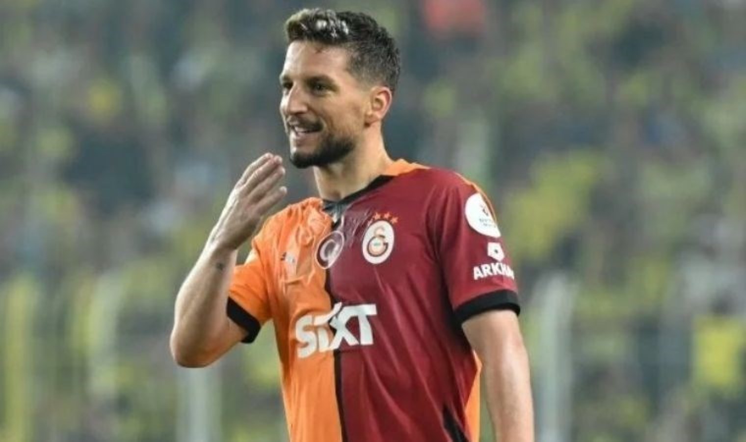 Galatasaray’da Dries Mertens’e plaket!