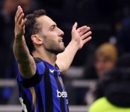 Hakan Çalhanoğlu Arsenal’ı yıktı: Inter’den üst üste 3. galibiyet!