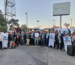 Haydarpaşa’da gemiyi basmışlardı… Filistin’e destek protestosu Antalya’da!