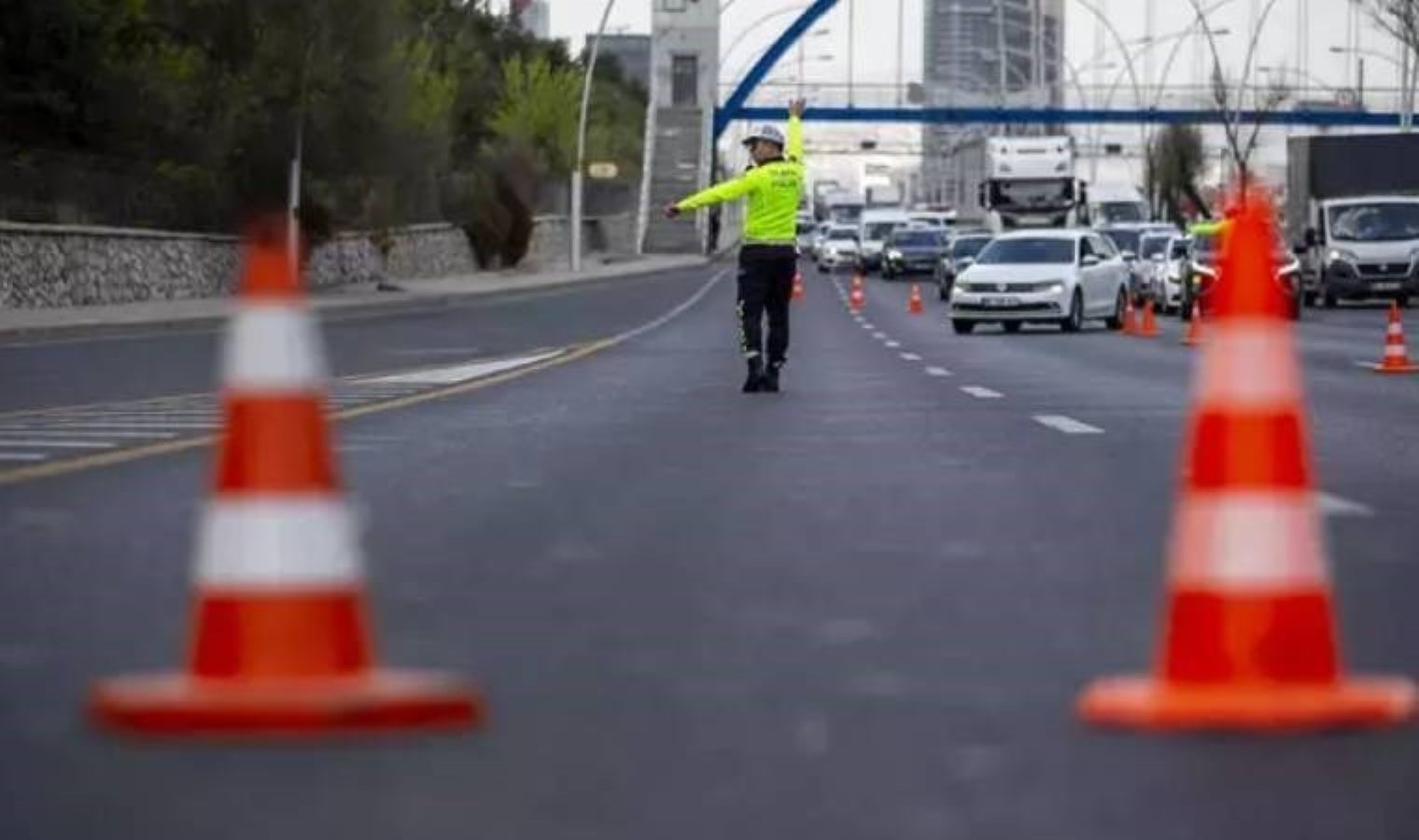 İstanbul Valiliği’nden açıklama: Bu yollar trafiğe kapatıldı!