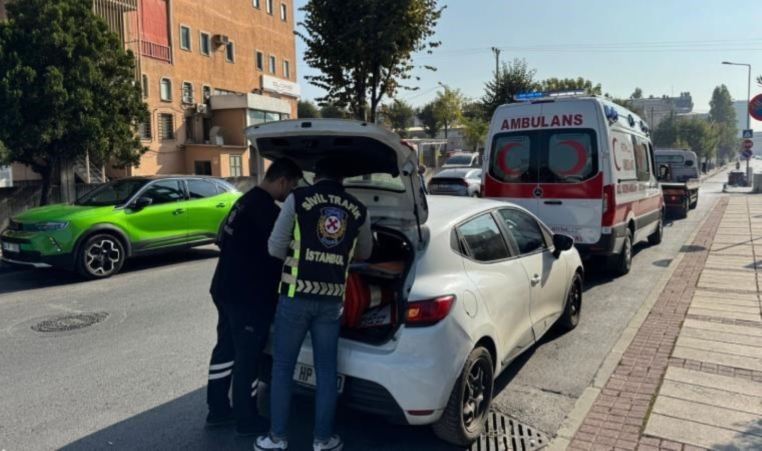 İstanbul’da sahte ambulans yakayı ele verdi: Sürücüsüne 23 bin lira ceza